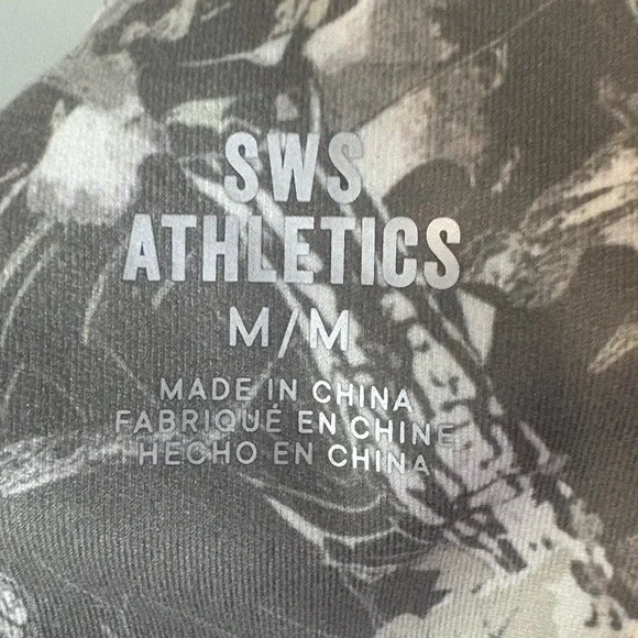 SWS Athletics Size M, Women's Camouflage Patterned Flared Leg Pants, Stretchy - Picture 6 of 6